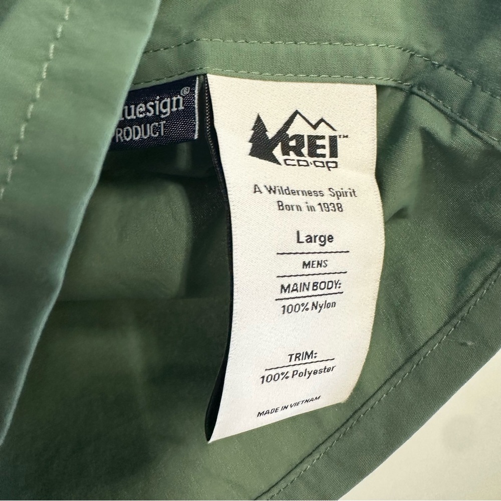 REI UPF 30 Men's Sahara Casual Green Button Down Hiking Shirt - Picture 9 of 12